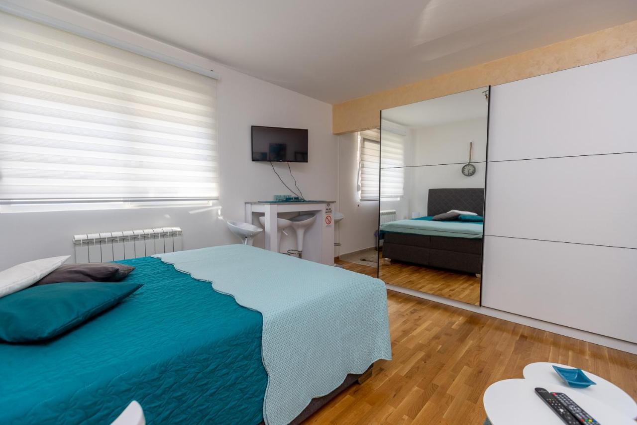 Apartment Self Check In 00-24 Mm Belgrad Dış mekan fotoğraf